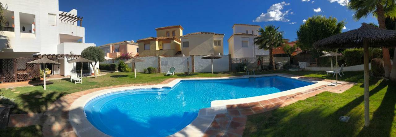 Seashape Apartment In Manilva Exterior foto
